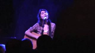 Laleh - Hide Away