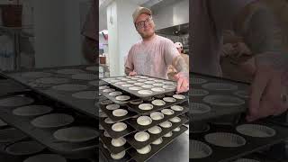 Download lagu 2,500 cupcakes 🤯 🤯 come back for part 2 #bakerylife #cupcakes mp3