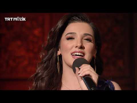 Senem Akdemir, Ahmet Tuzlu - Güzellerden Üç Güzel Var Sevilir