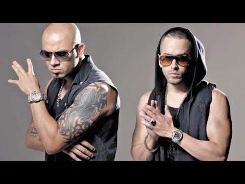 KAROL G, Wisin & Yandel, Nicky Jam, Ivy Queen, Zion, Chencho Corleone & Alberto Stylee - LEYENDAS