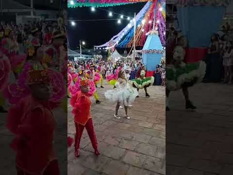 A Quadrilha junina de Ibititá-Ba deu um show de beleza no circuito da festa junina de Uibaí-Ba