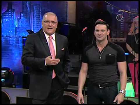 Entrevista con Carlos Manuel - AméricaTevé