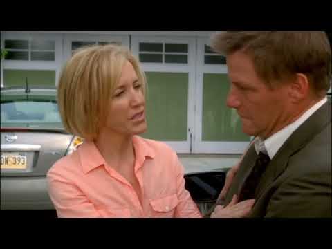 Tom Doesn't Know What Twittering Is - Desperate Housewives 5x22 Scene