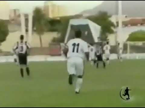 Romário (Vasco) - 24/04/2002 - Vasco 6x1 Entrerriense - 4 gols