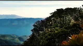 preview picture of video 'Puncak gunung kelieten'