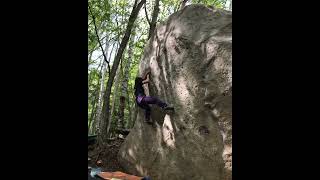 Video thumbnail of 穴社員 (Ana Shain), 3級 (6a). 小川山 (Ogawayama)