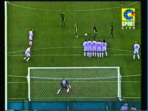 2001 (June 1) France 0-Australia 1 (Confederations Cup).mpg