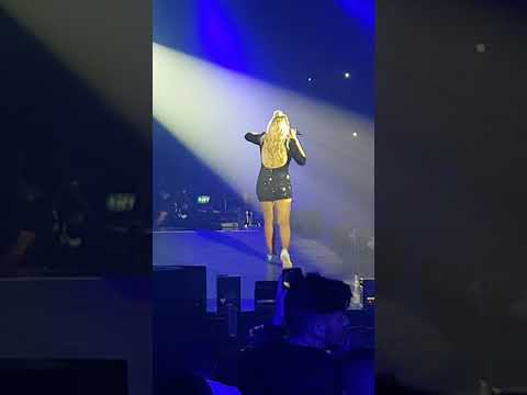 לפעמים - עומר אדם, שמישהו יעצור אותי - מארינה מקסימיליאן