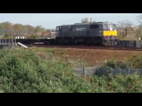 Irish Rail 071 loco number 080 on a materials train @ Ossory Road