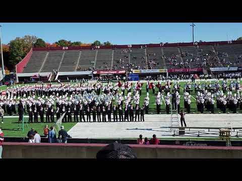 UMASS Minutemen Marching Band (UMMB) welcoming the football team. 10/15/2022