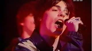 The Charlatans Can't Get Out of Bed Top Of The Pops 4 feb 1994