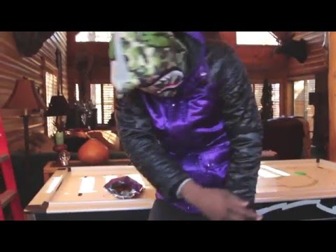 Itchin Radio Base [ music video ]