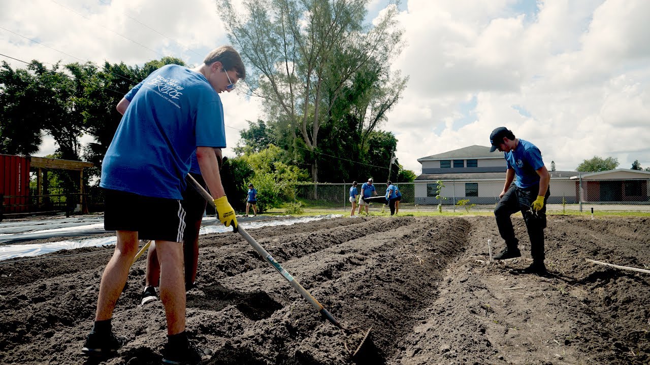 Service-Learning at FGCUVideo Thumbnail