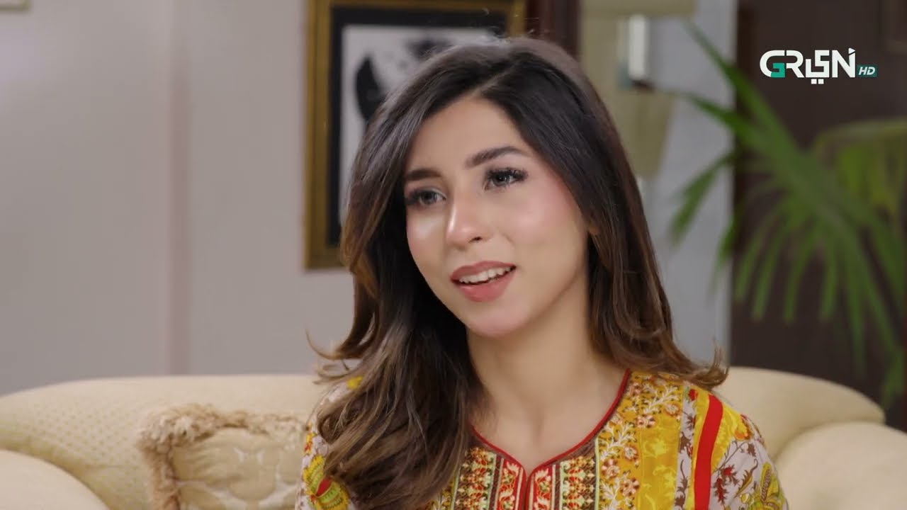 Zaviyar Ne Ainy Ki Burai Kar Di | Faaslay | Ali Ansari - Saboor Aly | Green TV