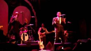 Raphael Saadiq Live - Love That Girl