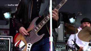 Noel Gallagher&#39;s (High Flying Birds) - Stranded On The Wrong Beach (Live Isle of Wight 2012)