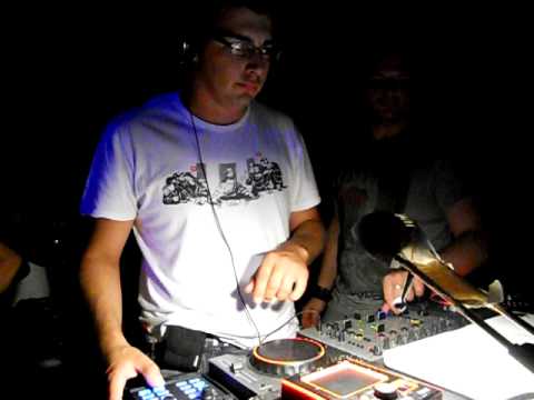 Simone Guicciardi @ Frau Marlen (Torre del Lago Toscana) 14.08.11 video 2