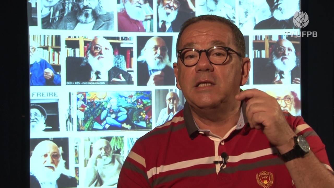 Programa Paulo Freire Vivo 7 -  Educação Bancária x Educação Problematizadora