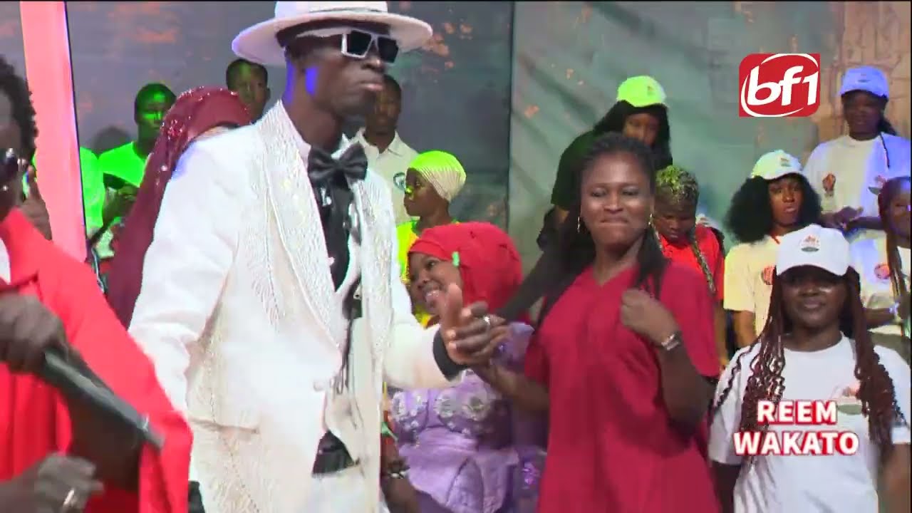 La legende David Le Combattant fait le show à Reem Wakato avec son titre " Boin taarmam "