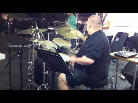 Give Me The Night (George Benson) - Loyiso Bala Live @ Ravensmead - Mike Horne on drums