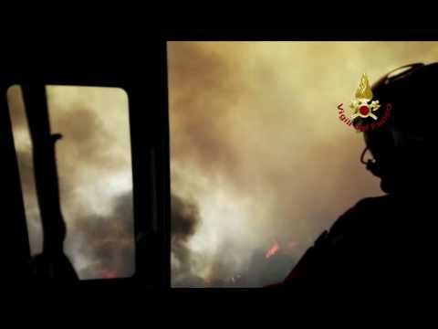 Large fire in Maremma burning 150 hectares of woodland