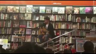 Live Fabrizio moro giocattoli