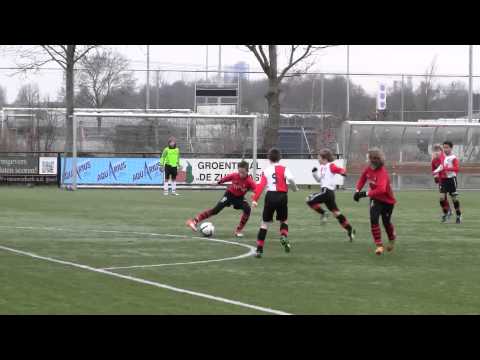 16 maart 2013. Nieuwerkerk E1 - Feyenoord E1 (1-4)