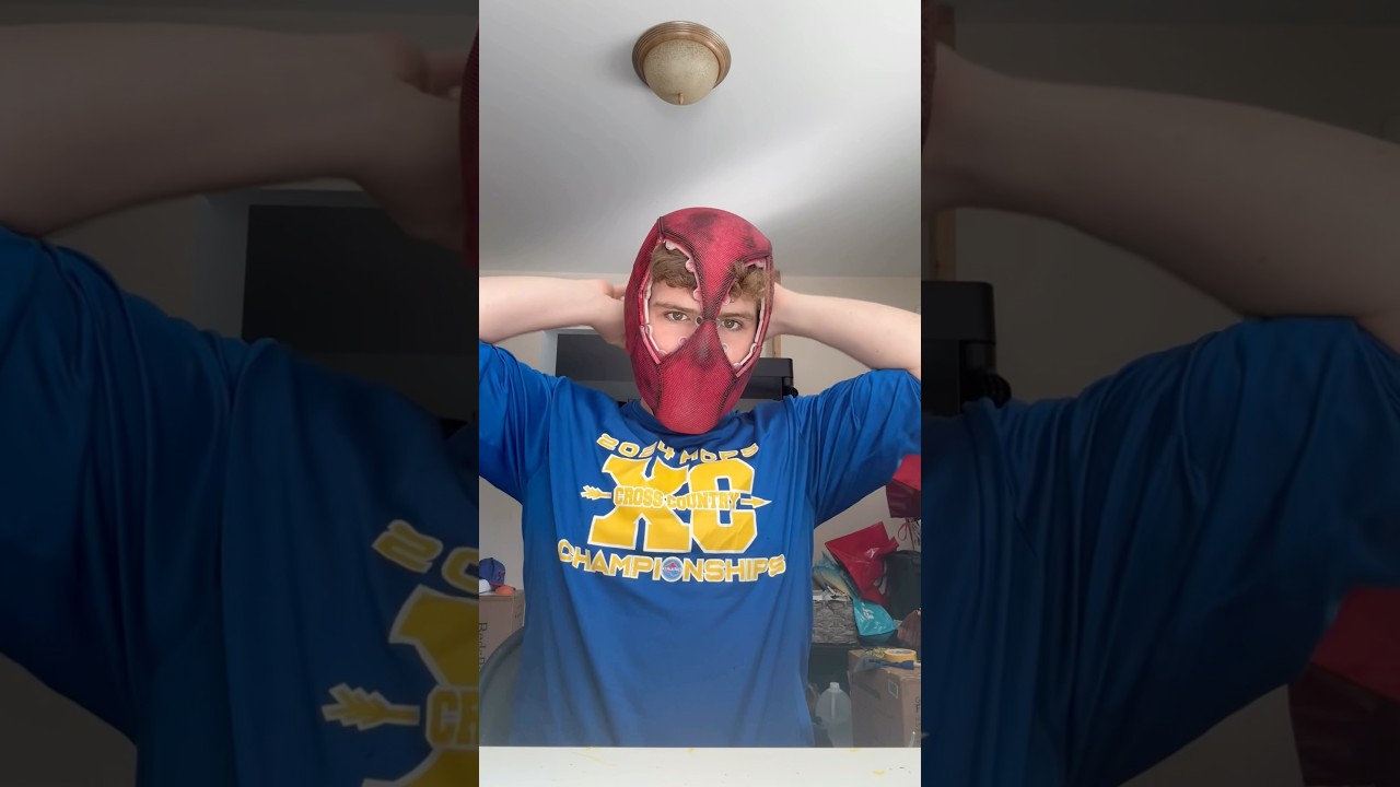 3D printed helmet with a perfect fit ready for cosplay screen accurate #Deadpool and #Wolverine mask