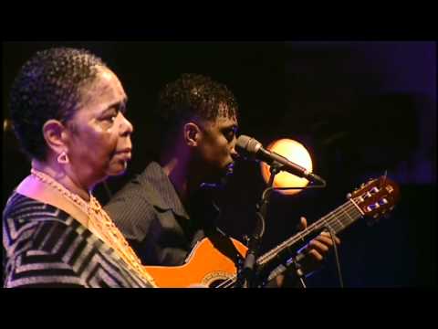 CESARIA EVORA - Sodade. Live In Paris at Le Grand Rex, April 2004. (HD).