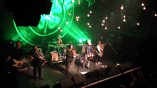 Flogging Molly - The Son Never Shines (On Closed Doors)