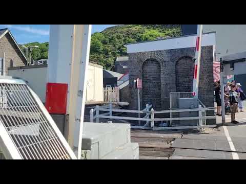 *Barrier Delay* Barmouth South Level Crossing