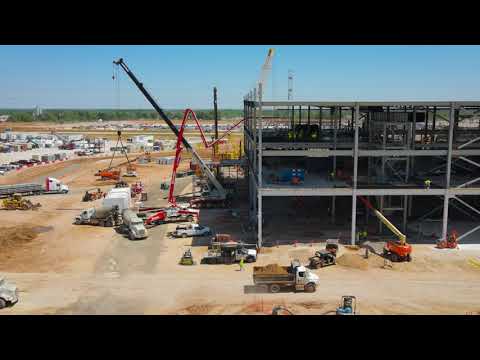 GigaTexas Cybertruck Updates SHORTS series: 3rd Floor Concrete going in the paint section