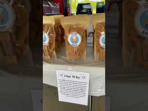 Successful day at the farmers market & lots of happy pups! ❤️ #fyp #dogs #farmersmarket #treats