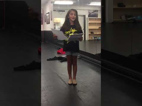 Reina Özbay (8) - Santa for a Day - BTS Lesson - summer 2017