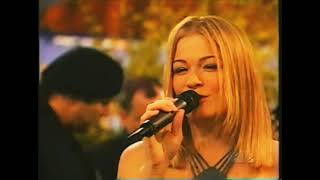 Elton John &amp; Leann Rimes - Written In The Stars (Live)