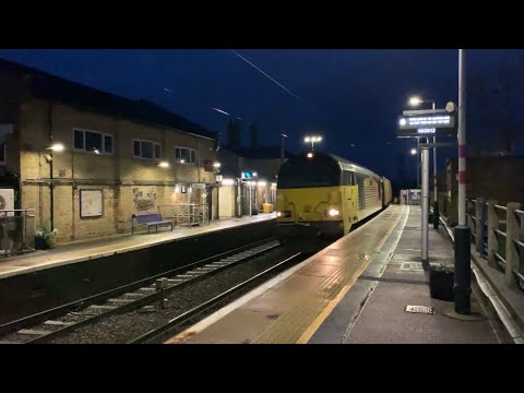*Class 67* A few early evening trains at Shepreth station (Cambridgeshire) (30.12.2020)