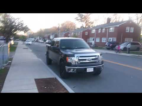 Boston police respond to 95 Woodbole Ave for three suspects  barricade in our unit part 1