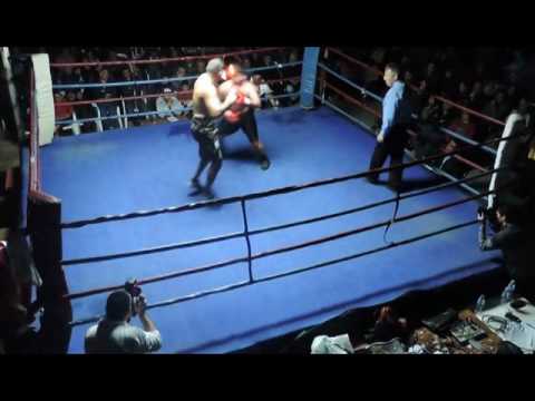 Osvaldo Leonardo "El Chacarero" Acuña vs. Matías Alejandro Vázquez