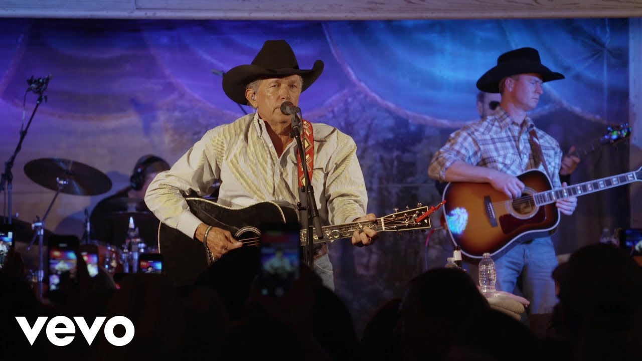 George Strait - Amarillo By Morning (Live At Gruene Hall, New Braufels, TX/2016)