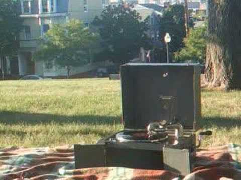 "Titina" (from Puzzles of 1925), The Promenaders