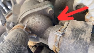 Thermostat Buick Regal 2.4L 2011-2017 Location and Replacement