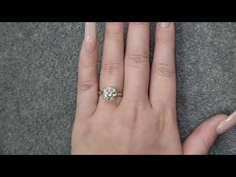 GIA 3.01ct L/SI2 Round Brilliant Cut Diamond Solitaire set in Platinum