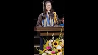 Download lagu Valedictorian Slams Trump in Viral Speech mp3 Download lagu Valedictorian Slams Trump in Viral Speech mp3