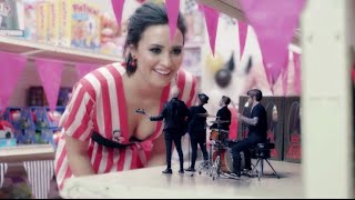 Fall Out Boy - Irresistible (feat. Demi Lovato) (Beyond The Video)