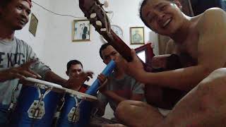 Download lagu Kisah Di Bulan Juni Tim Pasar Induk Berjoged mp3 Download lagu Kisah Di Bulan Juni Tim Pasar Induk Berjoged mp3