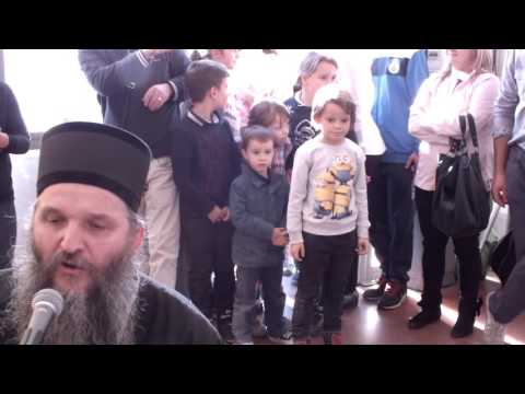 KAD VLADIKA ANDREJ ZAPEVA ITALIJANSKI !