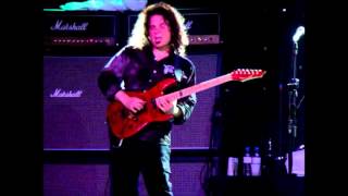 UFO - Vinnie Moore Guitar Solo on Rock Bottom - São Paulo - 2005