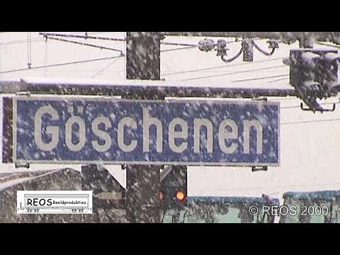 2000-02 [SDw] 1/4 Bahnhof Göschenen in winter - AMAZING CLASSIC action - 10 trains in 12 min in SNOW