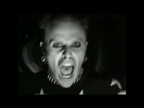 The Prodigy - Firestarter (lyrics) CD Version