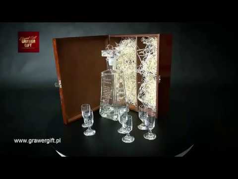 klasyczna karafka w asście 6 kieliszków w eleganckim etui - model 0002k6